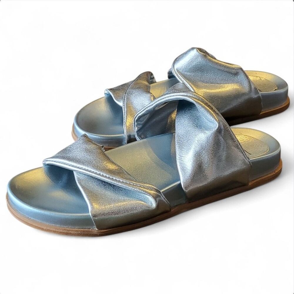 NWOT Shu Shop Women's 6.5 Cayena Liquid Metal Sky Blue Slip-On Sandals Slides